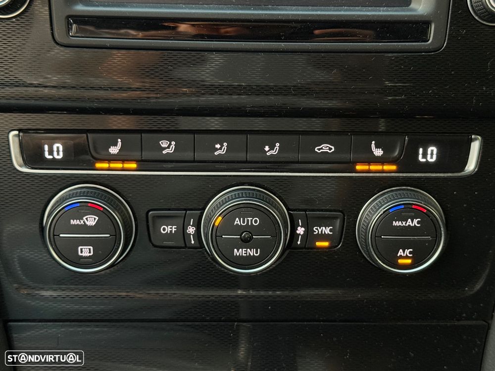 VW Golf GTI Performance BlueMotion DSG - 16