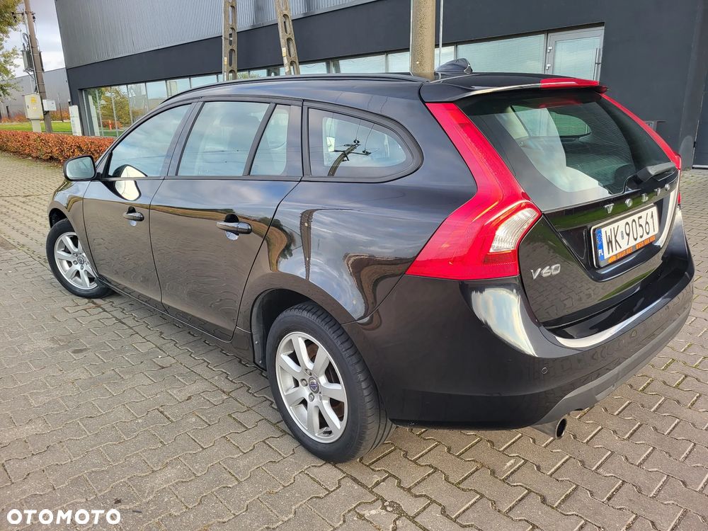 Volvo V60 D2 Momentum - 5