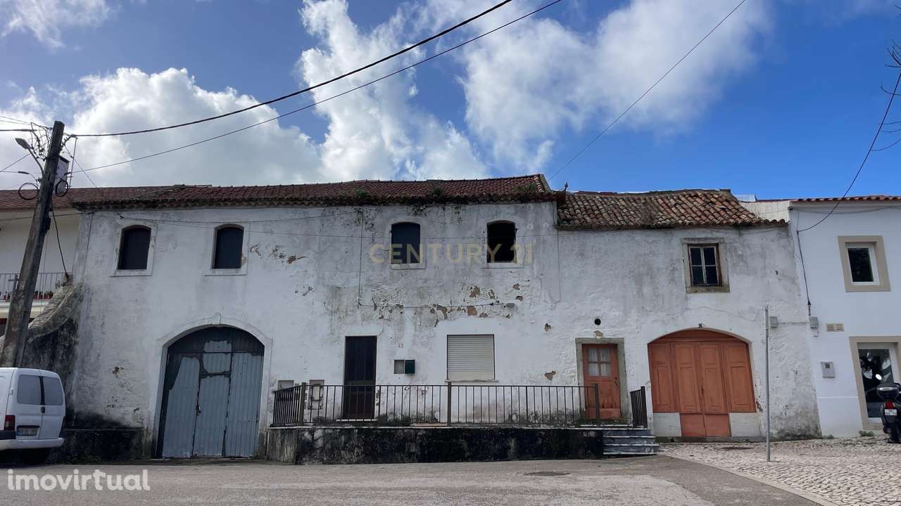 Prédio Habitacional para remodelação - 579m2 - São Pedro da Cadeira - - Grande imagem: 4/50