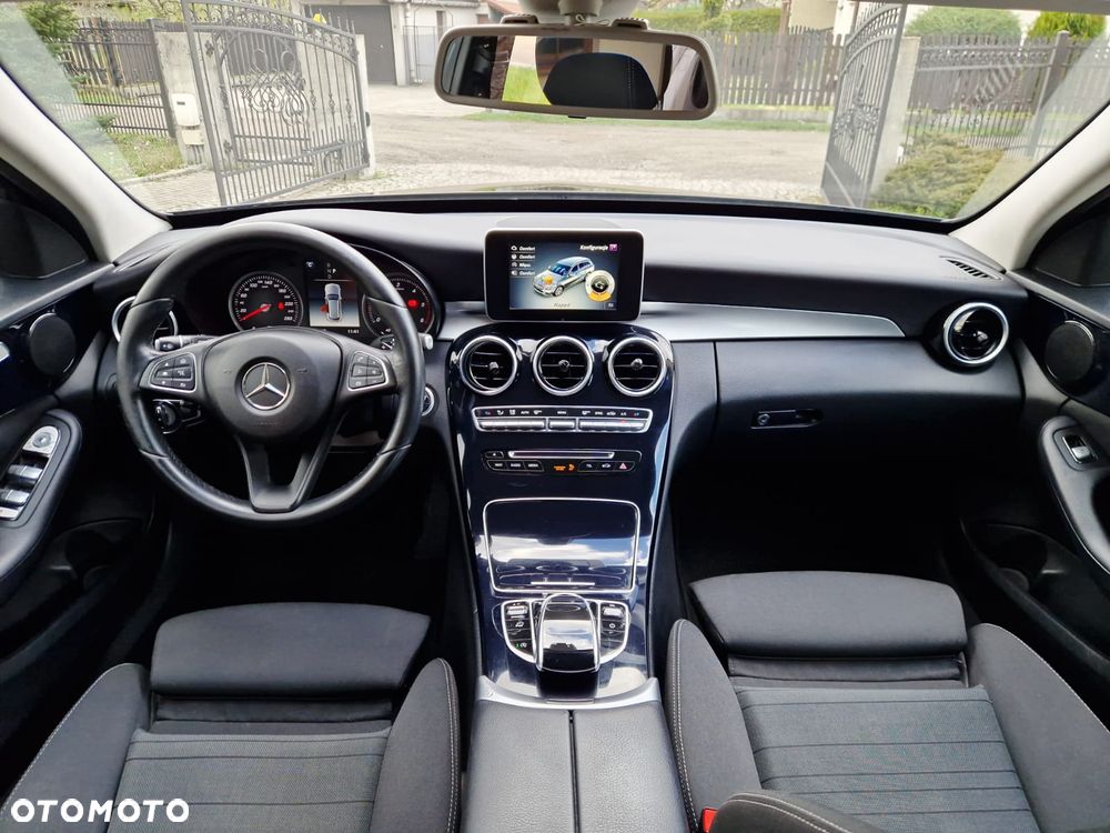Mercedes-Benz Klasa C 220 CDI DPF Automatik BlueEFFICIENCY Elegance - 20