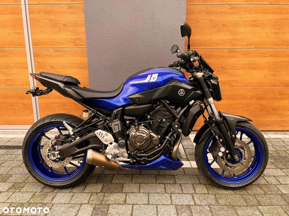 Yamaha MT - 2