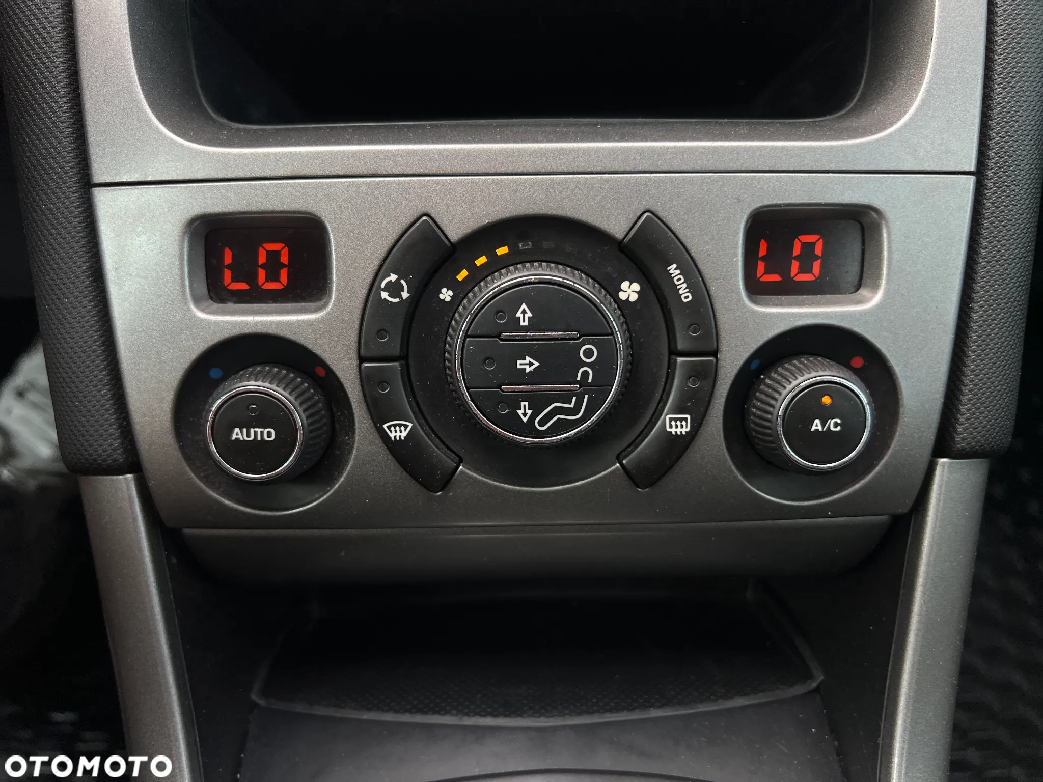 Peugeot 308 - 23