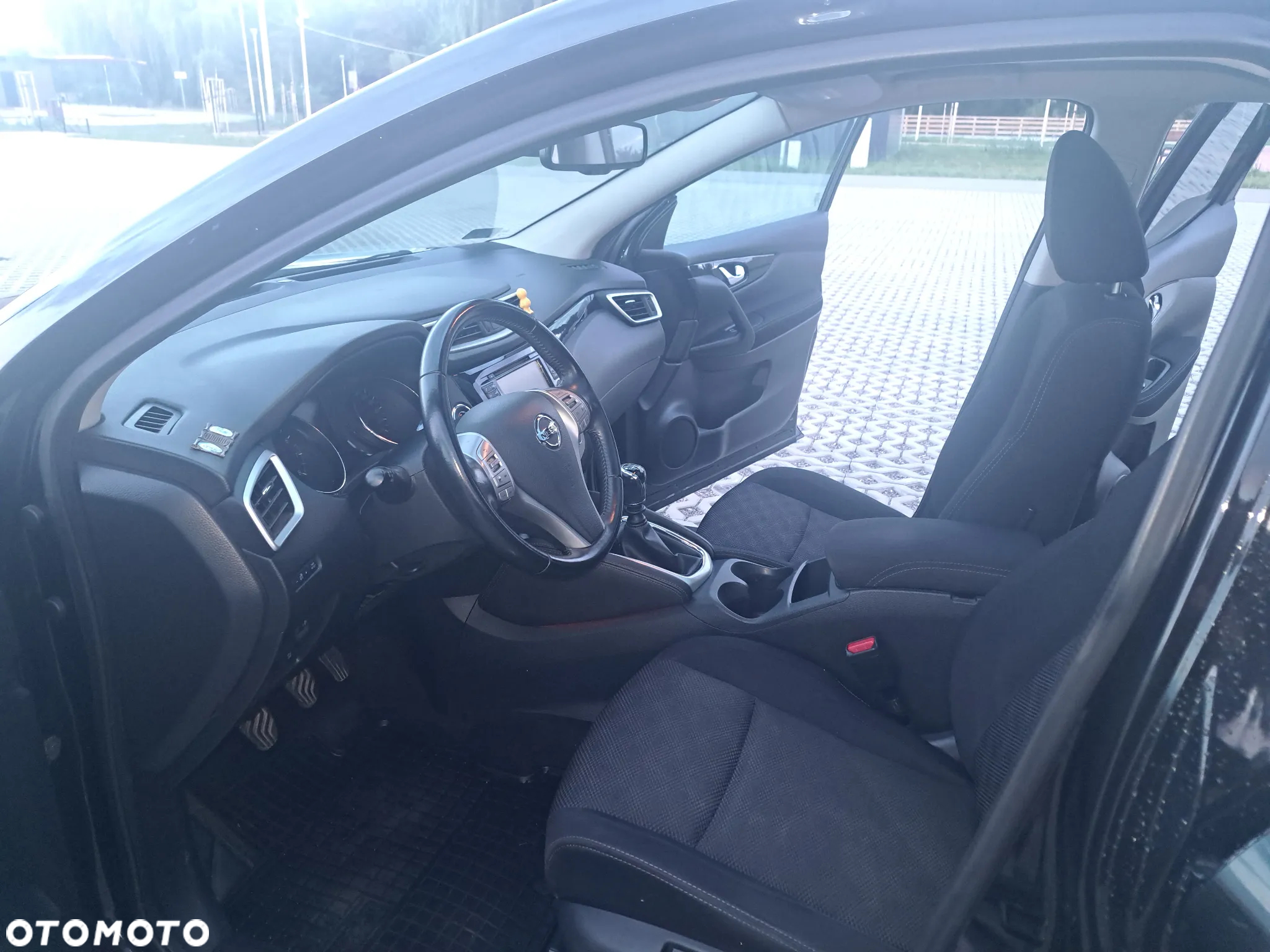 Nissan Qashqai 1.2 DIG-T N-Connecta EU6 - 16