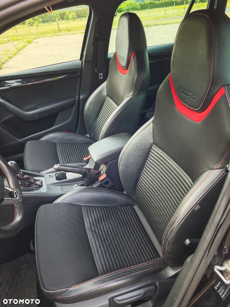 Skoda Octavia 2.0 TDI RS DSG - 21