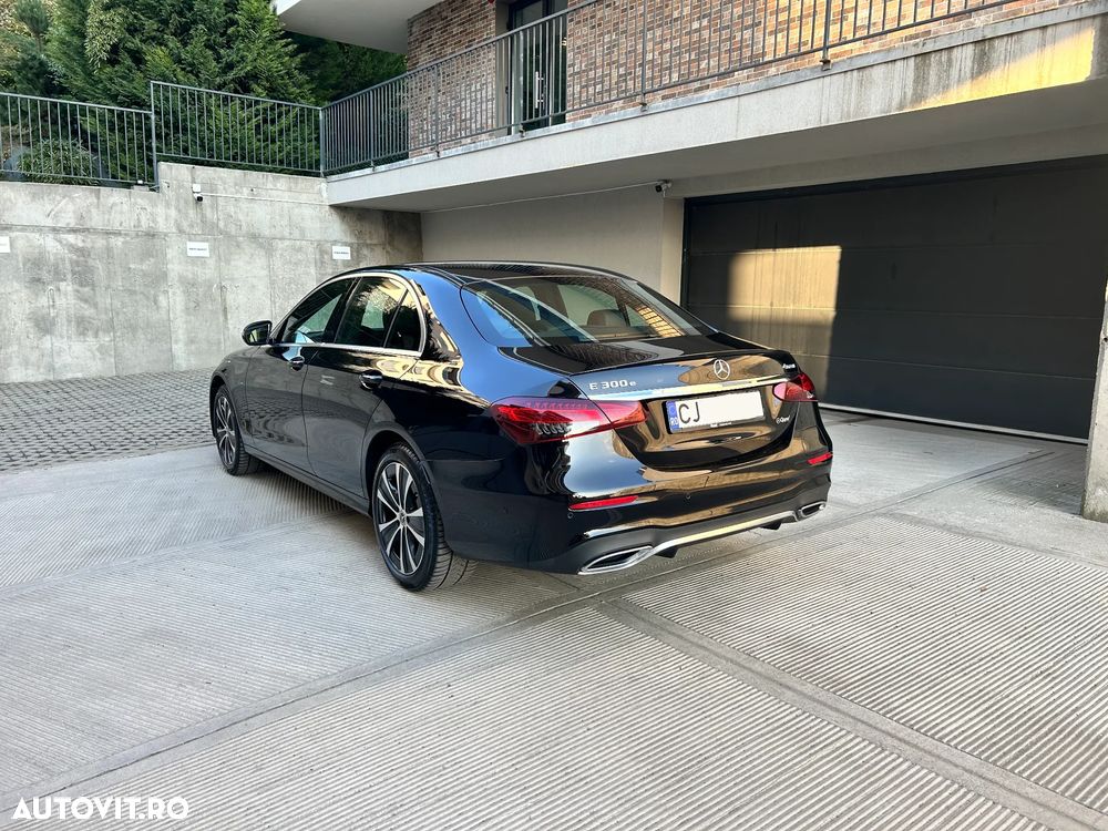 Mercedes-Benz E 300 4MATIC 9G-TRONIC AMG Line - 5