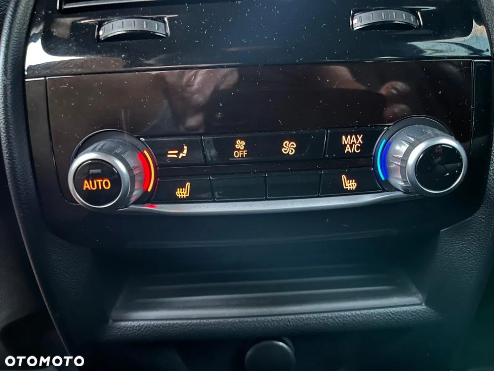 BMW Seria 5 M550d xDrive Touring - 24