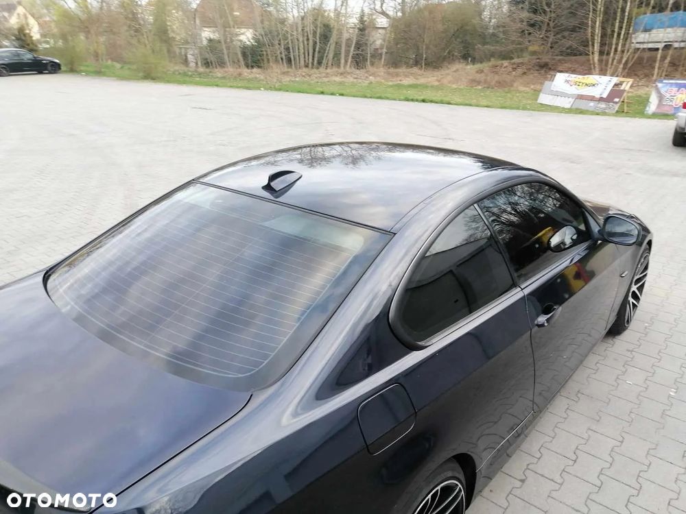 BMW Seria 3 320d Coupe - 13