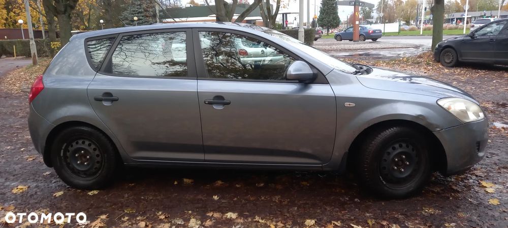 Kia Ceed 1.6 Comfort + - 4