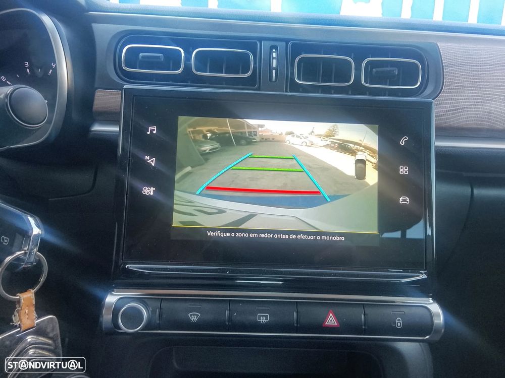 Citroën C3 1.5 BlueHDi Shine Pack - 12