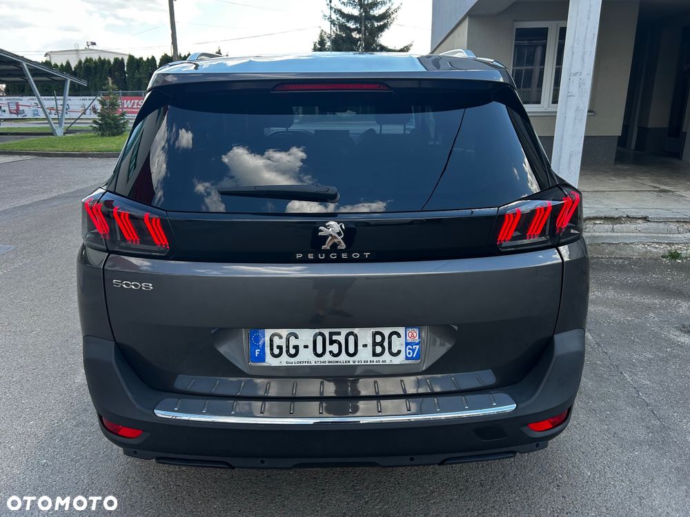 Peugeot 5008 - 3