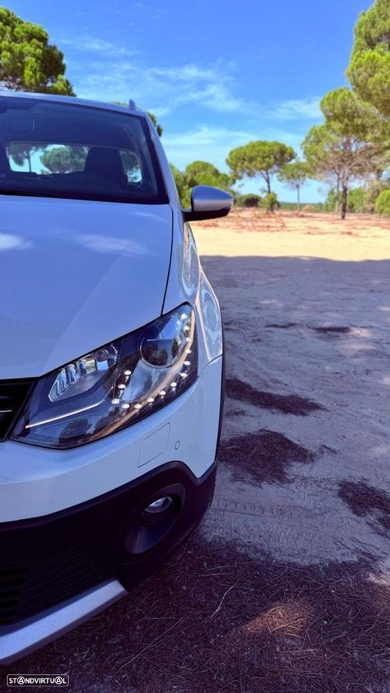 VW CrossPolo Polo 1.4 TDI (Blue Motion ) DSG - 16