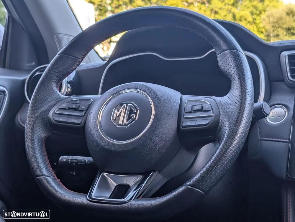 MG ZS EV 72.6 kWh Luxury - 13