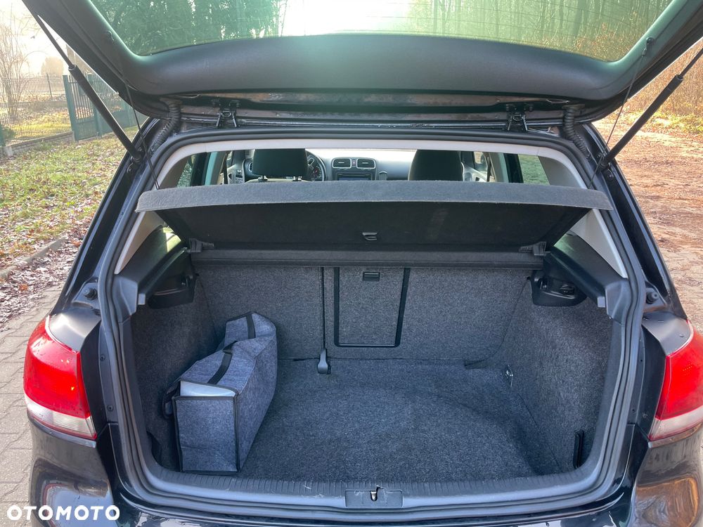 Volkswagen Golf - 20