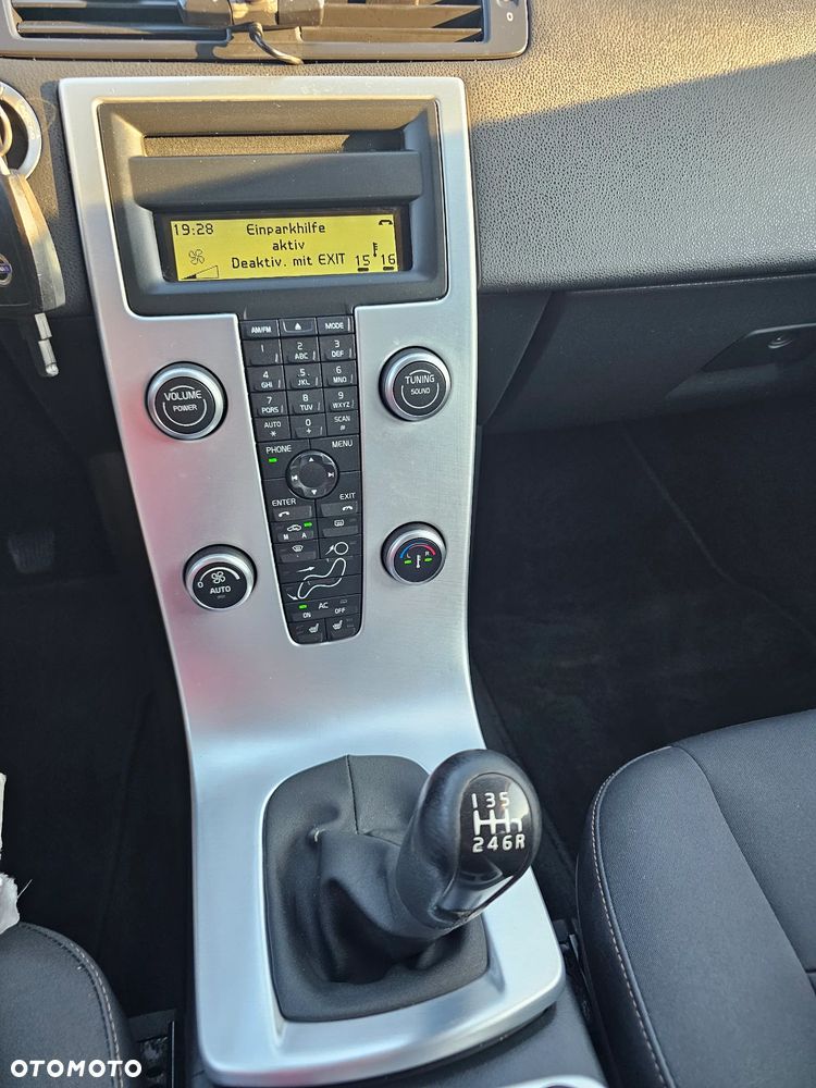 Volvo V50 DPF D3 Momentum - 18