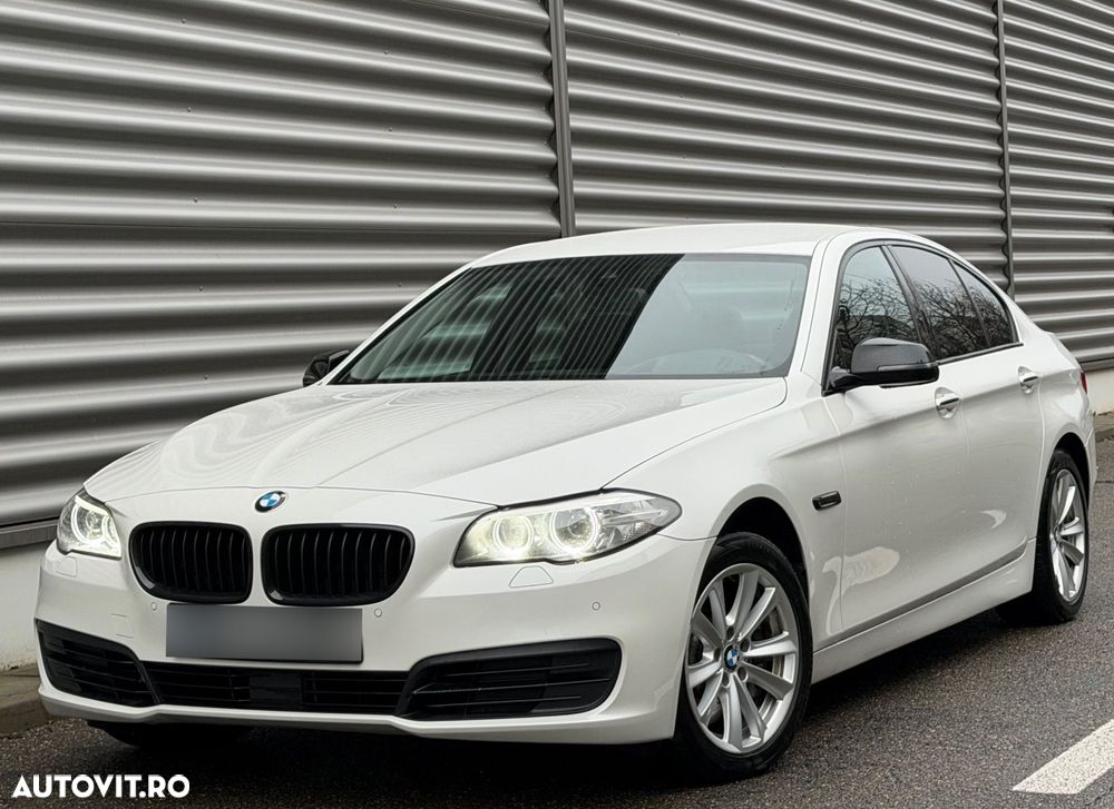BMW Seria 5 530d xDrive Aut. Luxury Line - 1