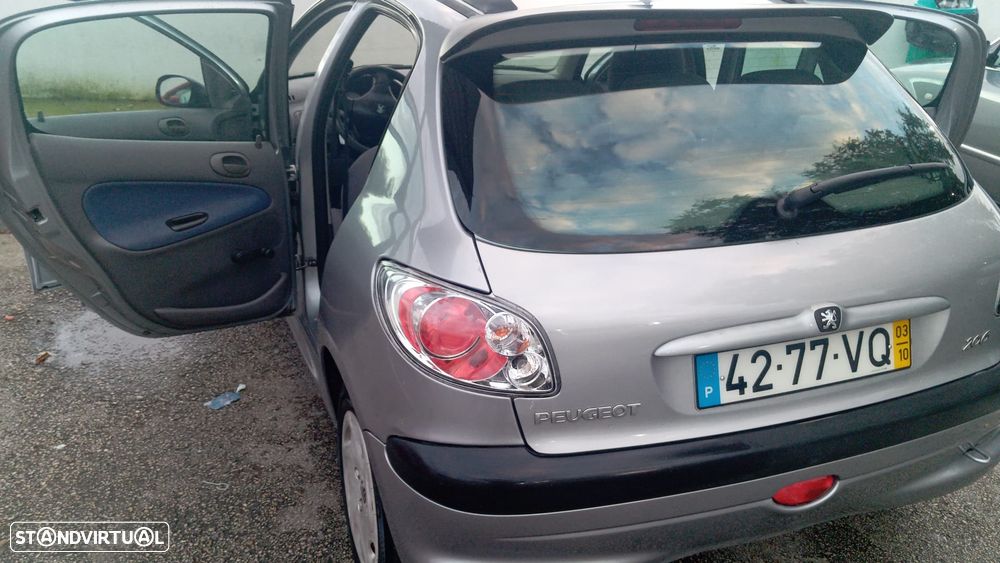 Peugeot 206 1.1 XT - 7