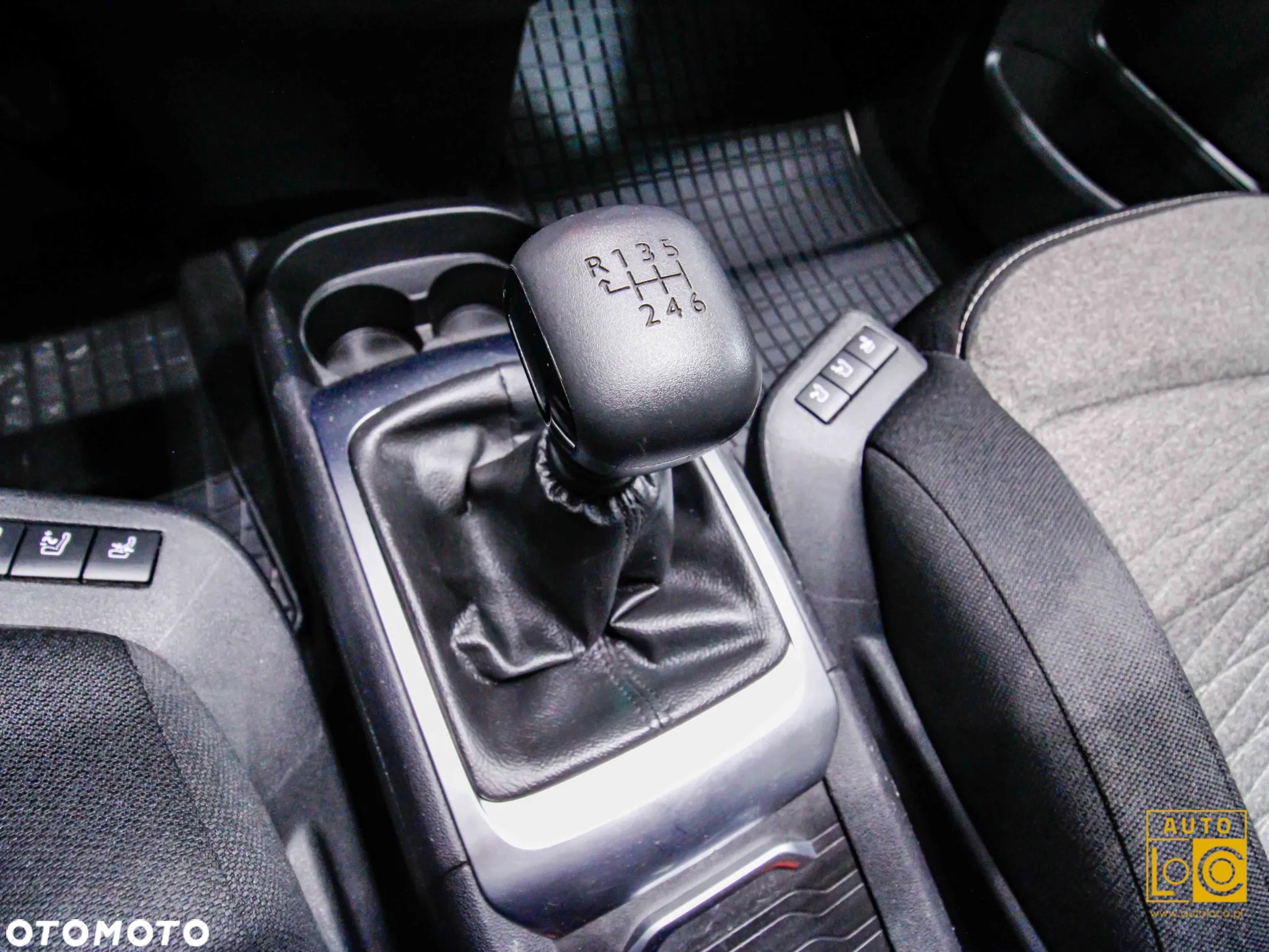 Citroën C4 SpaceTourer Grand 1.2 PureTech Origins S&S - 28