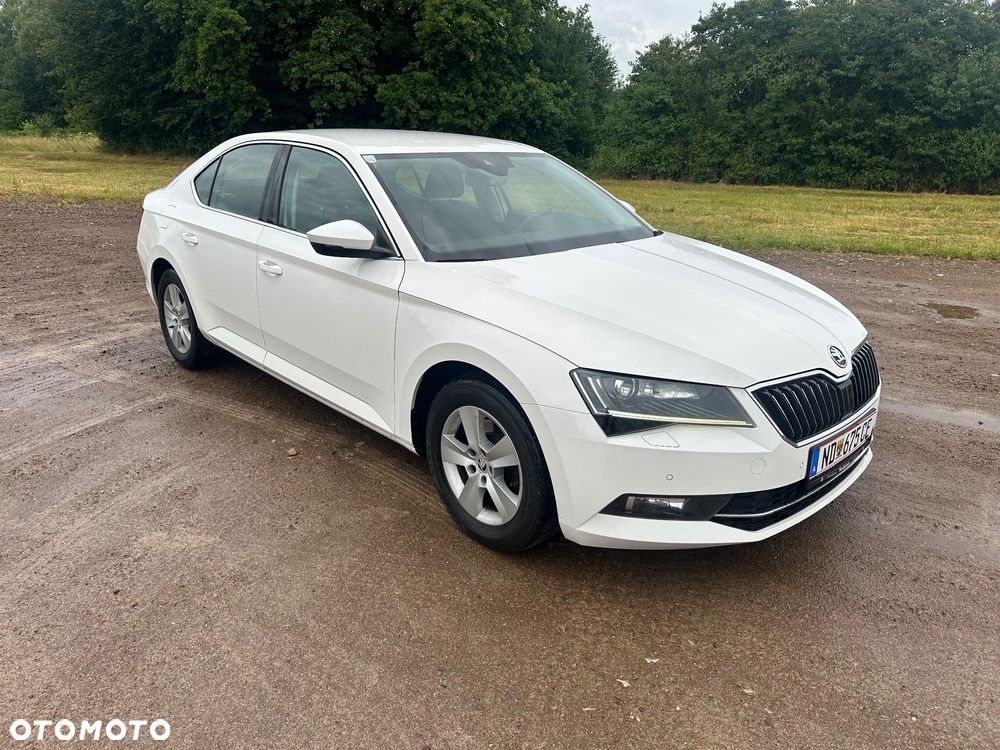 Skoda Superb 2.0 TDI 4x4 Premium Edition - 1