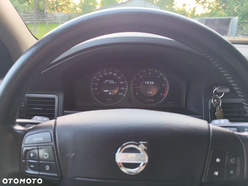 Volvo V70 D5 AWD Kinetic - 7