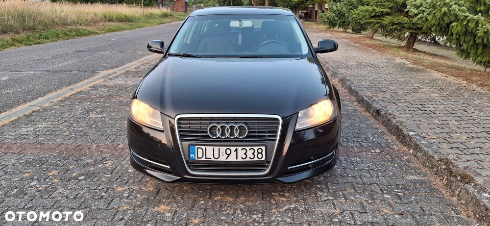 Audi A3 Sportback - 1