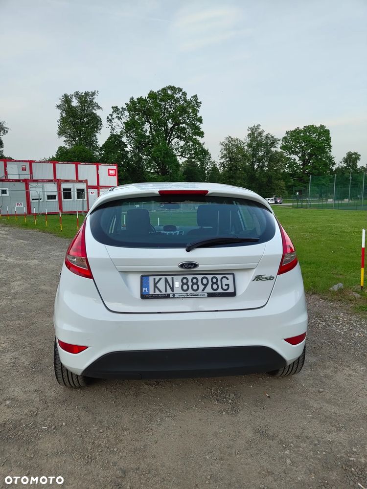 Ford Fiesta 1.4 TDCi Ambiente - 5