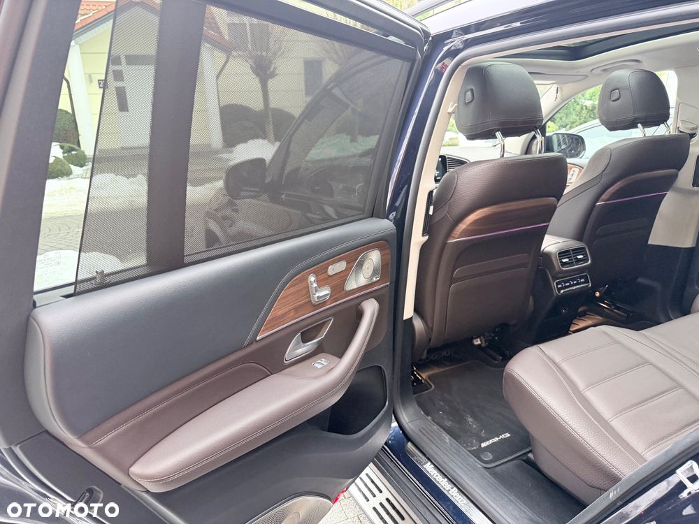 Mercedes-Benz GLS - 12