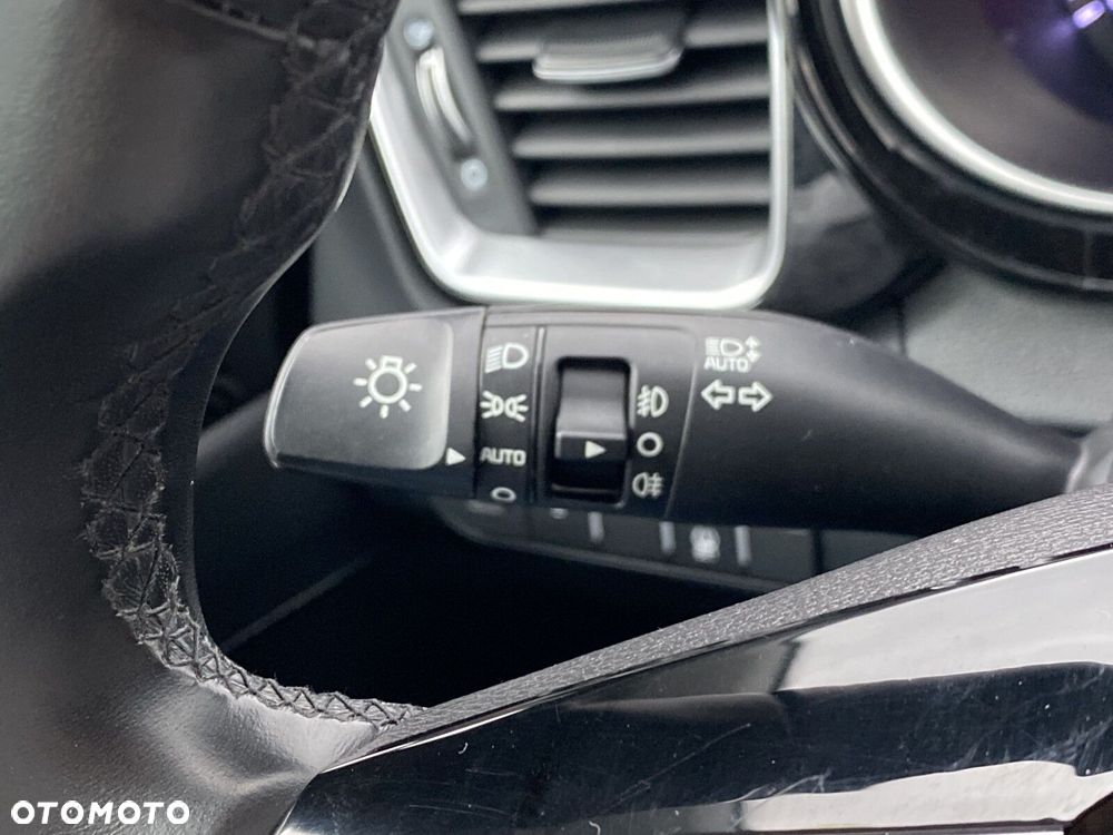 Kia XCeed - 20