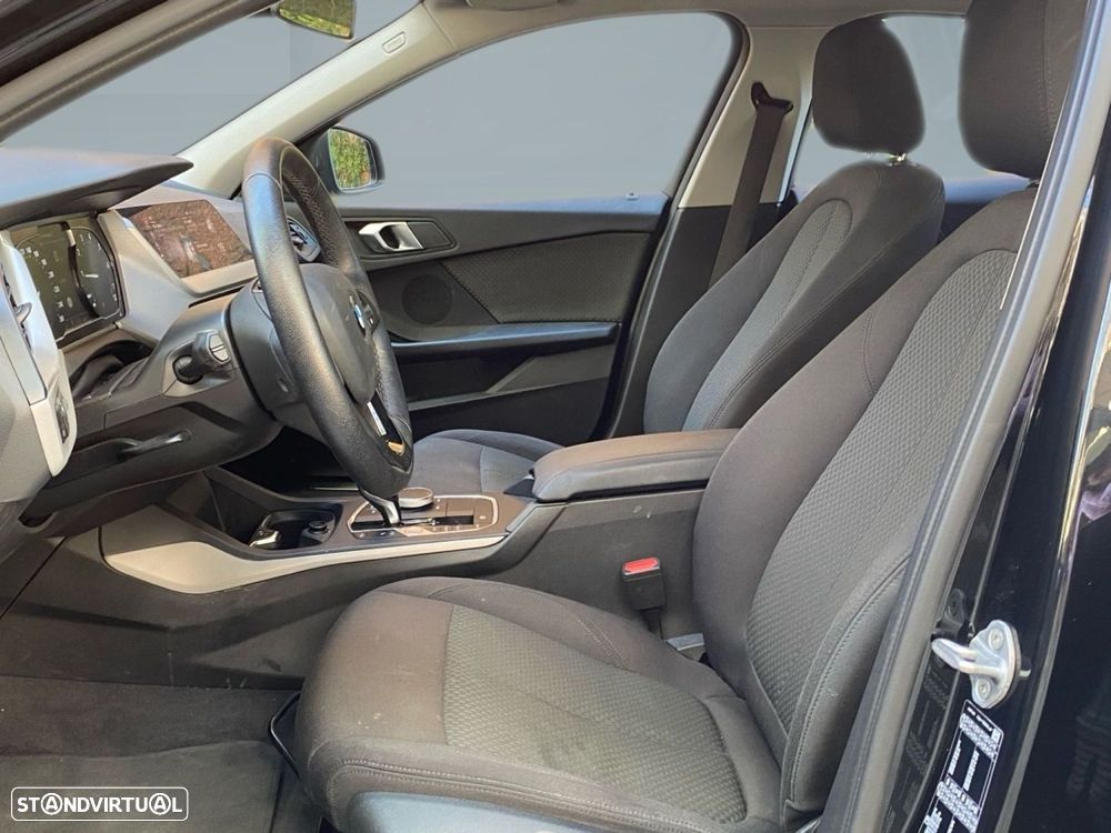 BMW 118 i Auto - 3
