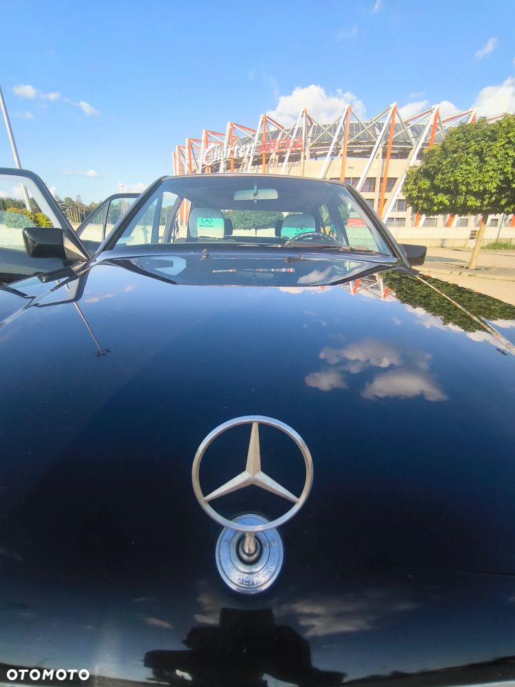 Mercedes-Benz Klasa E 250 D Elegance - 18