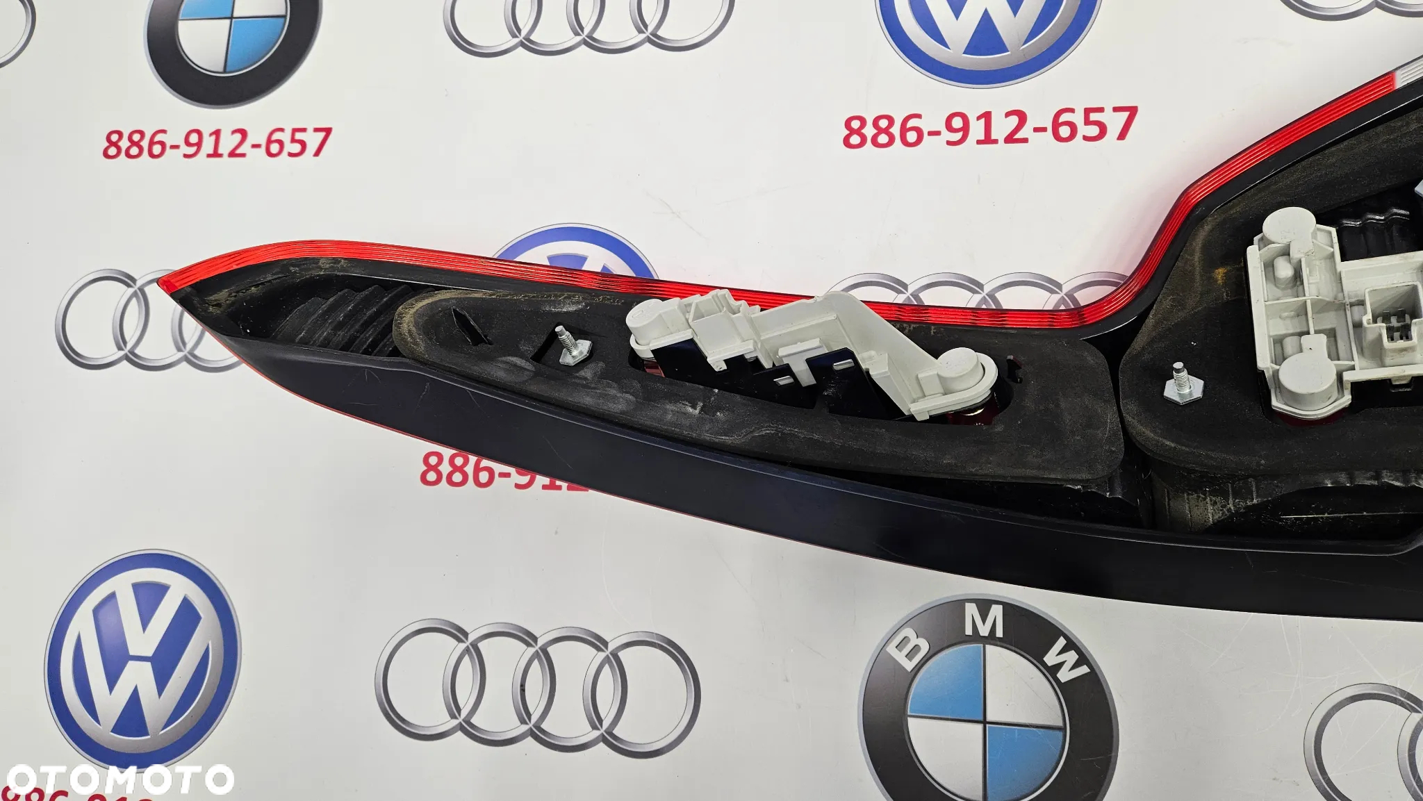 Volvo V50 2003-2007 Lampa tył lewy Lampa tylna lewa Kompletna Europa 30698918 - 20