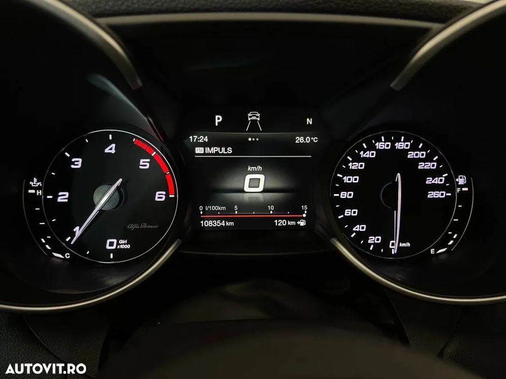 Alfa Romeo Giulia 2.2 Diesel AT8-Q4 Veloce - 29