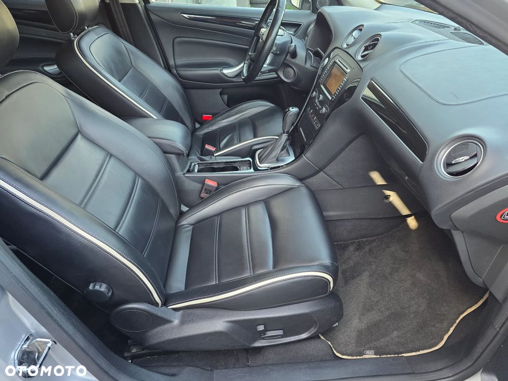 Ford Mondeo 2.0 TDCi Titanium X - 32