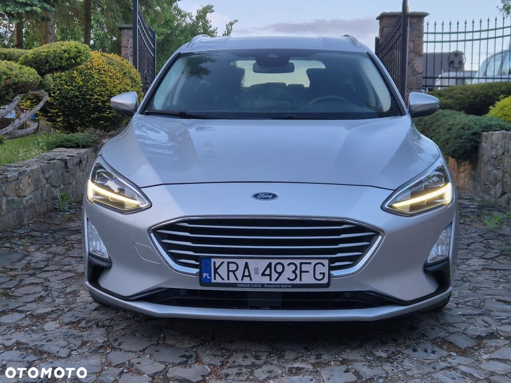Ford Focus 1.5 EcoBlue Start-Stopp-System TITANIUM DESIGN - 12