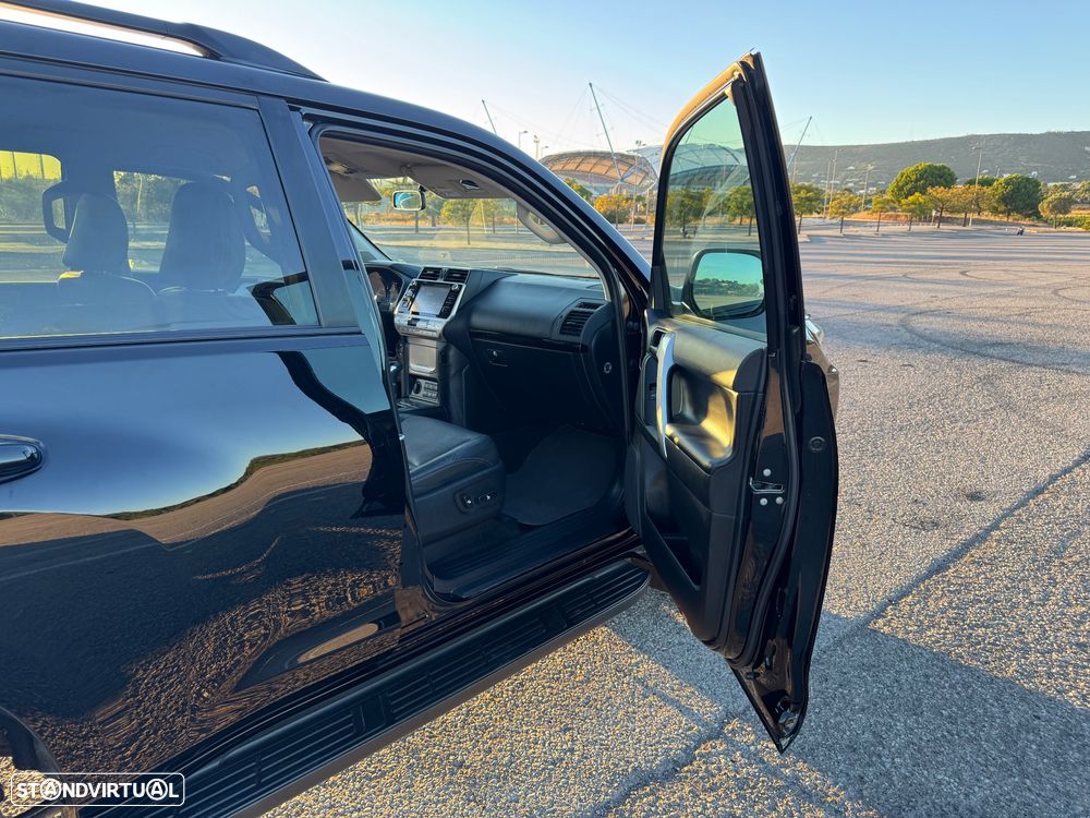 Toyota Land Cruiser Prado - 17