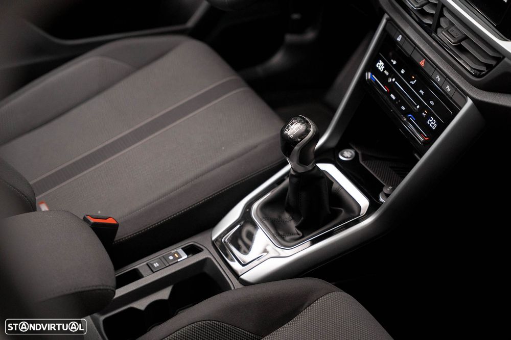 VW T-Roc 1.0 TSI Urban - 21