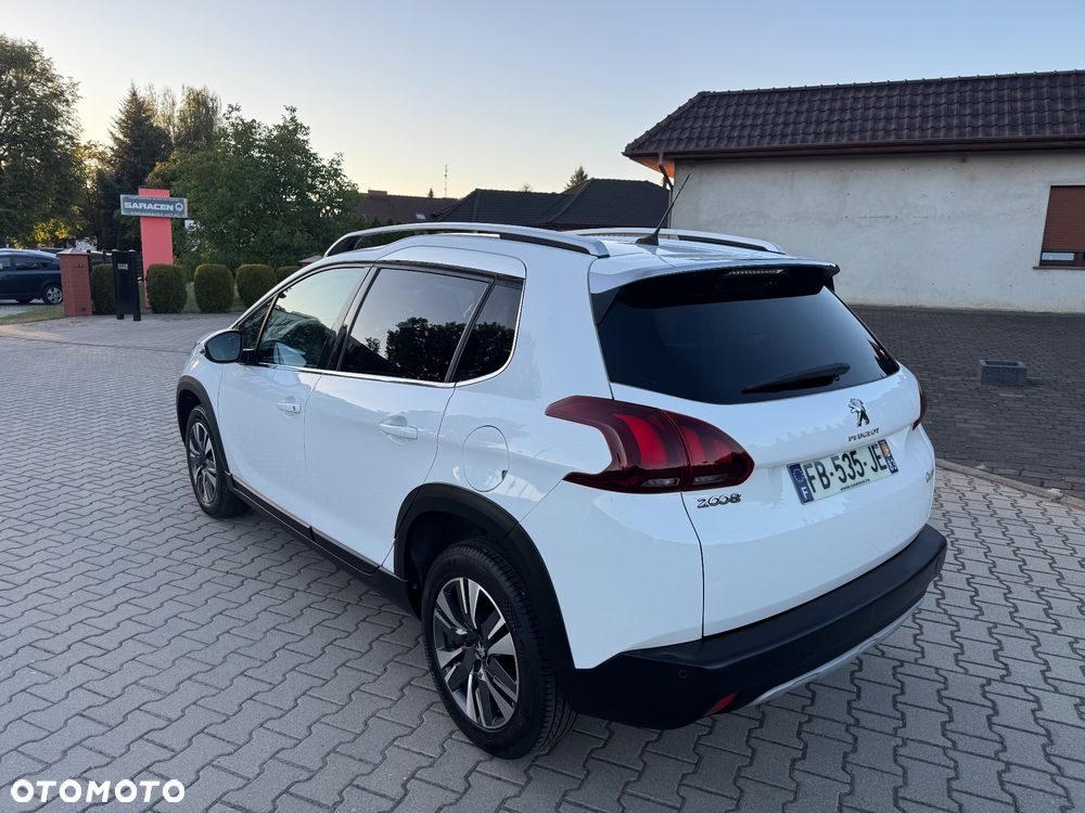 Peugeot 2008 - 4