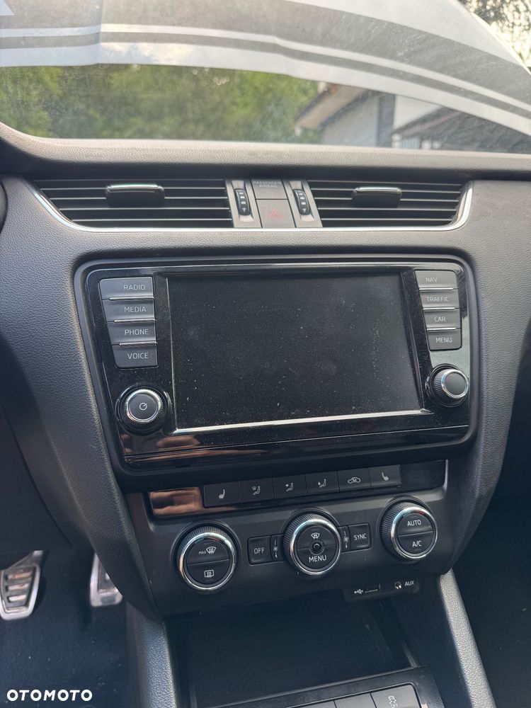 Skoda Octavia 2.0 TSI RS 230 - 25