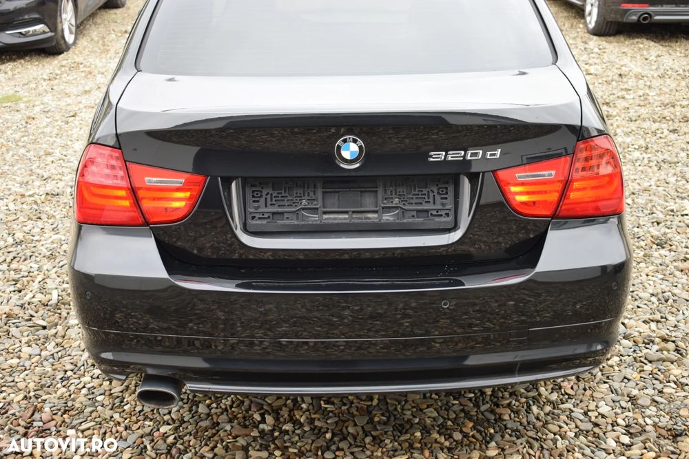 BMW Seria 3 320d DPF - 24