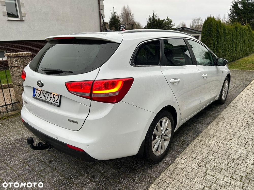 Kia Ceed 1.6 CRDi 136 ISG GT Line - 20