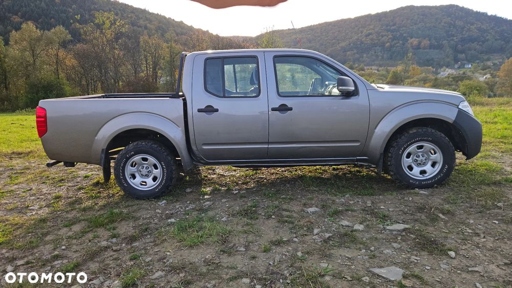 Nissan Navara - 2