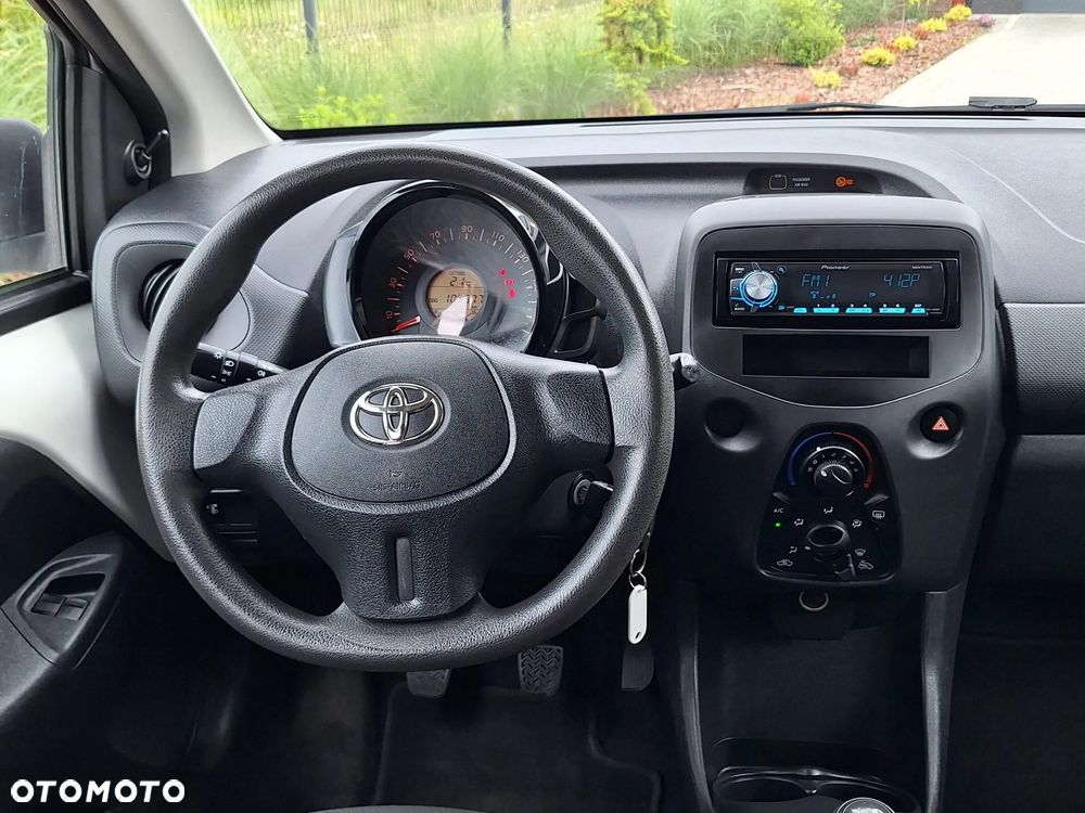 Toyota Aygo x-trend - 20