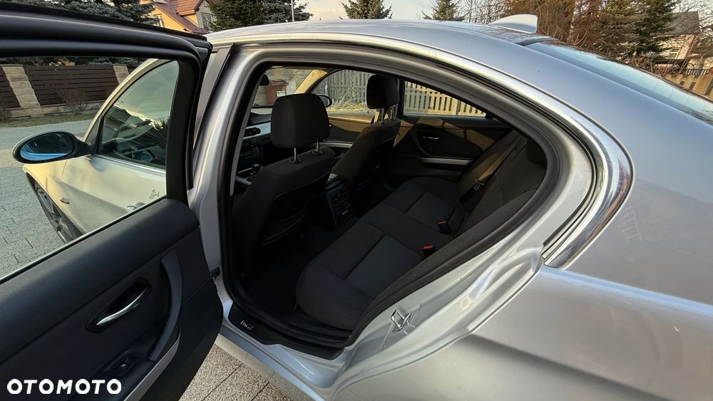 BMW Seria 3 330d - 13