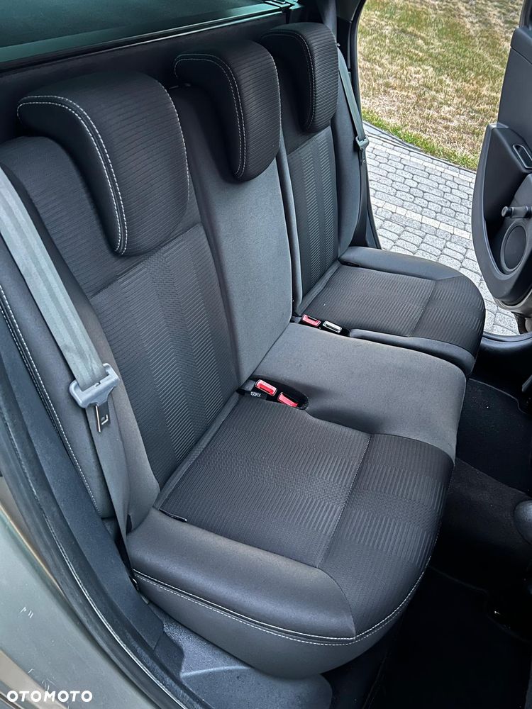 Renault Clio 1.5 dCi Authentique - 9