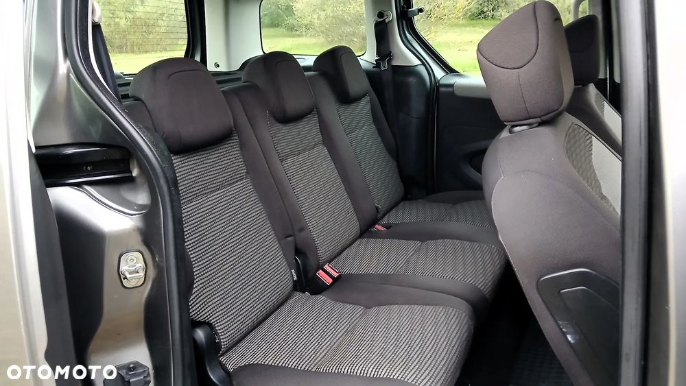 Peugeot Partner 110 Premium - 19