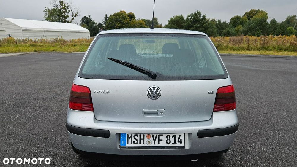 Volkswagen Golf 1.6 Edition - 25