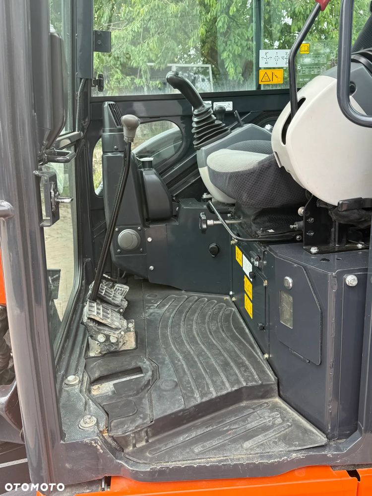 Hitachi ZX26U ZAXIS - 15
