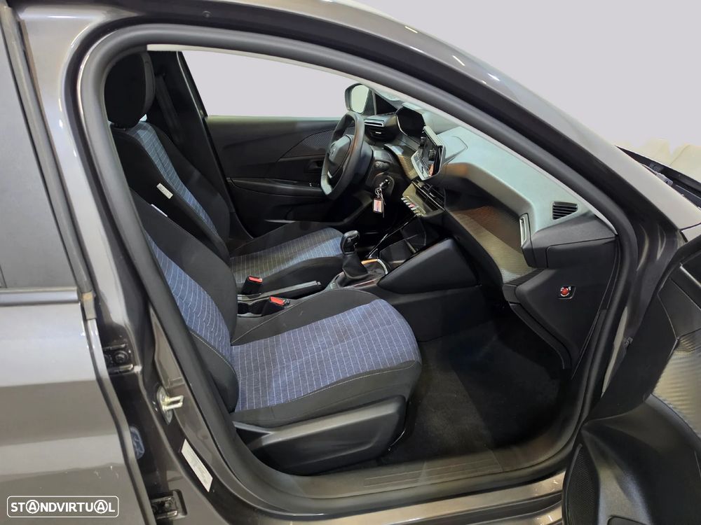 Peugeot 208 - 11