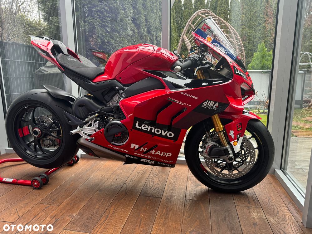 Ducati Panigale V4S - 2