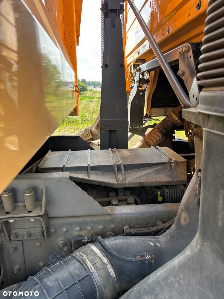 Mercedes-Benz Actros - 10
