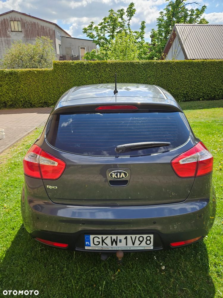 Kia Rio 1.4 M - 6